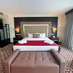 Waldorf Hotel
