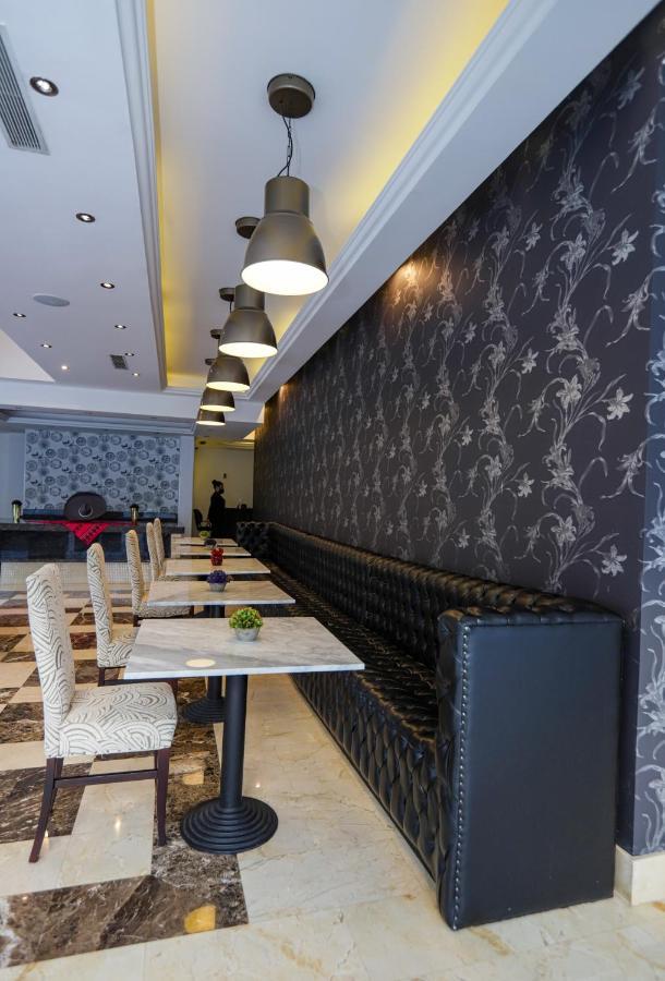 Continental Altamira 4*