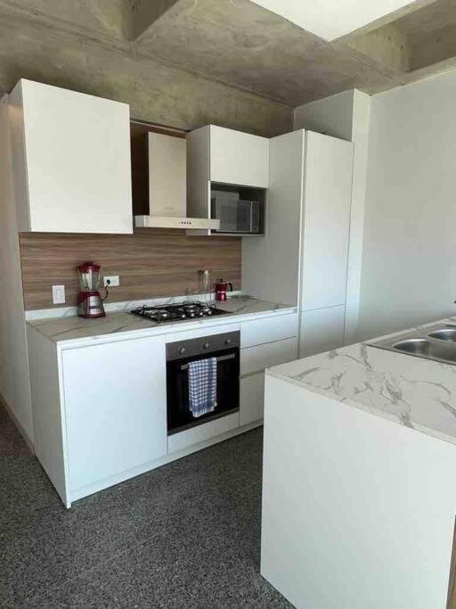 Brand New San Bernardino Apartamento *
