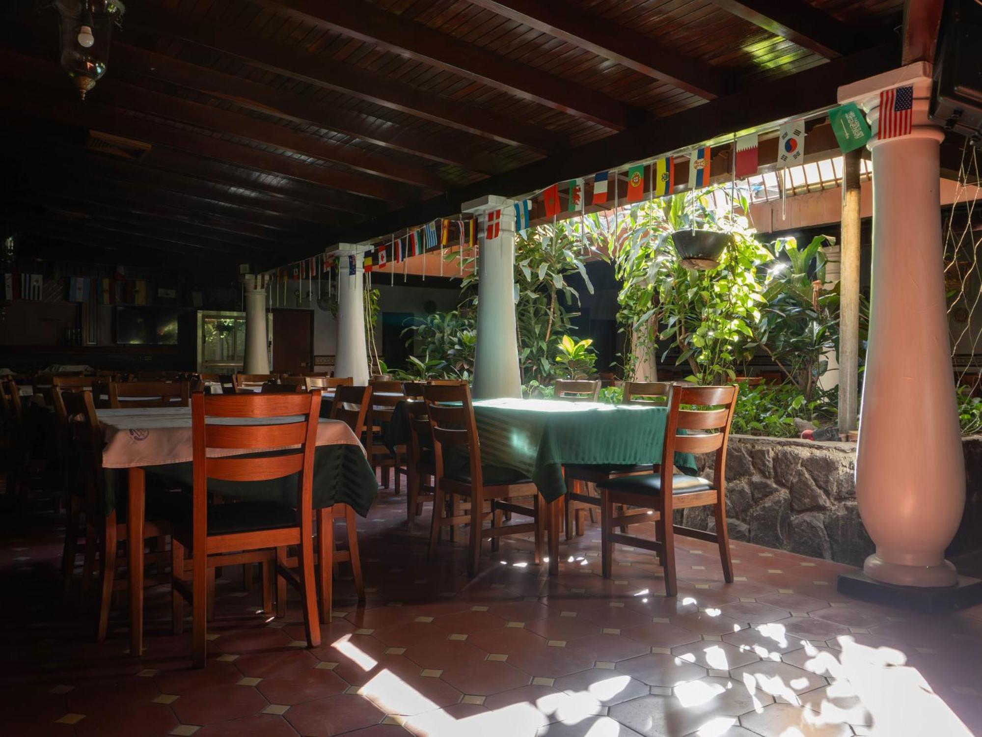El Arroyo 3*