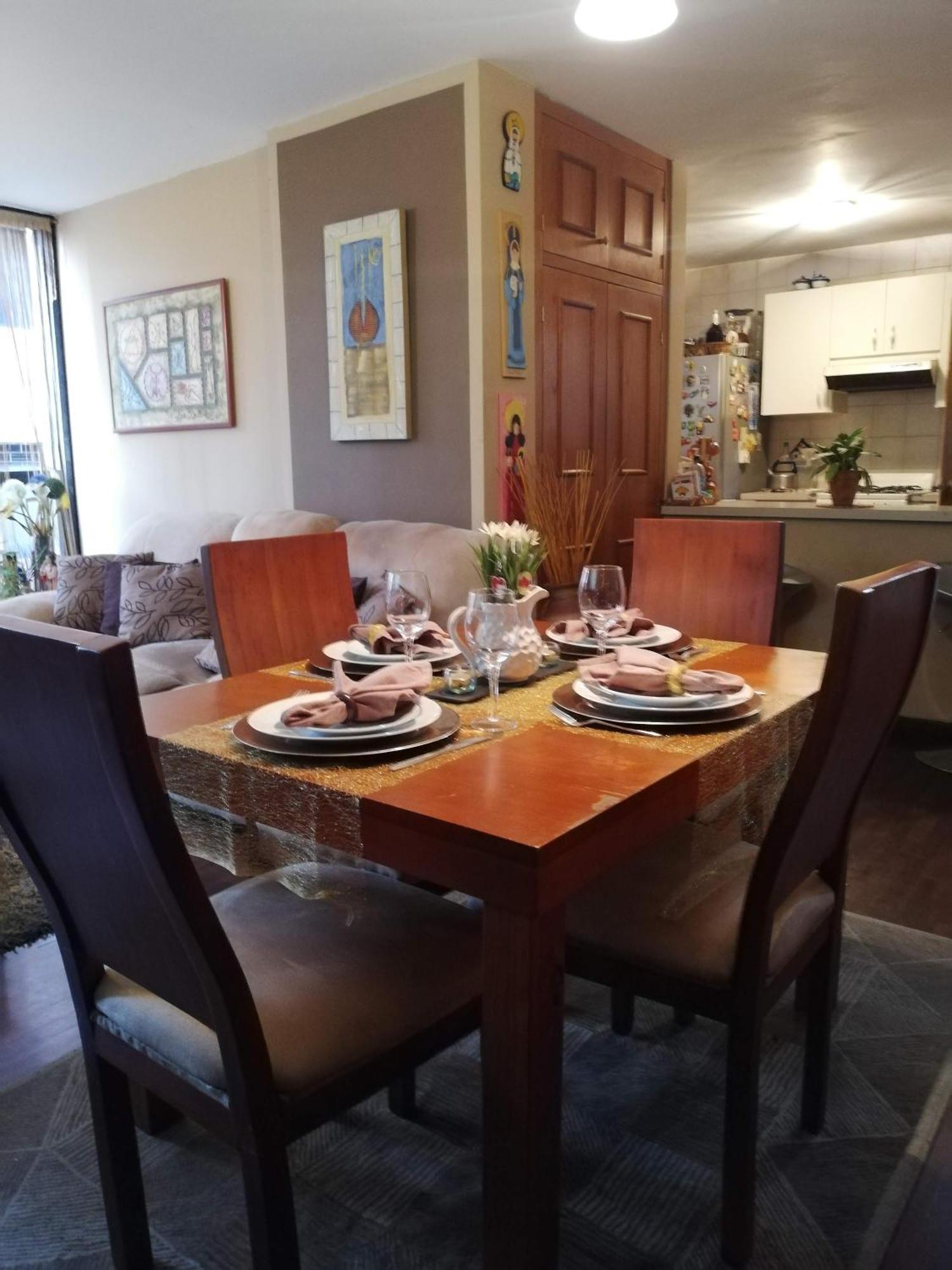 En Palos Grandes 4ta Av Habitación en casa particular Caracas