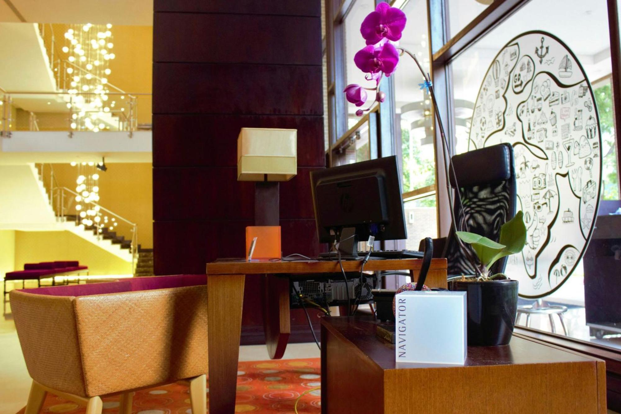 Renaissance La Castellana Hotel