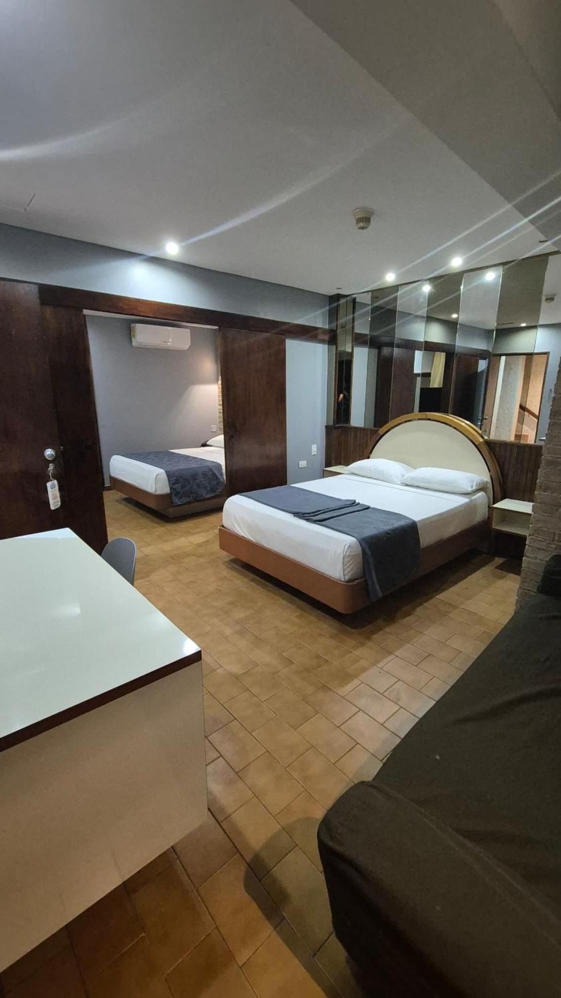 El Arroyo 3*