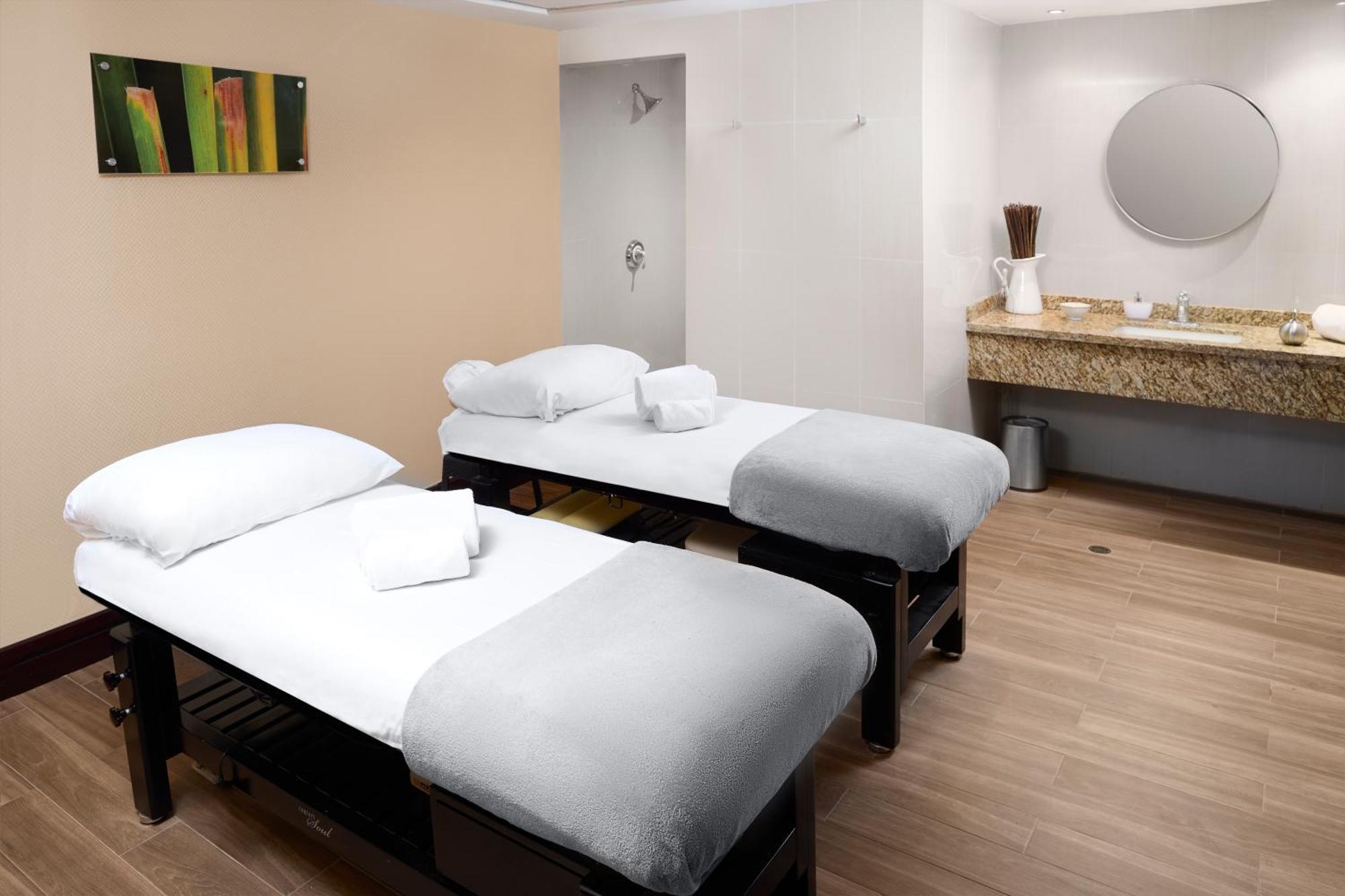 Renaissance La Castellana Hotel