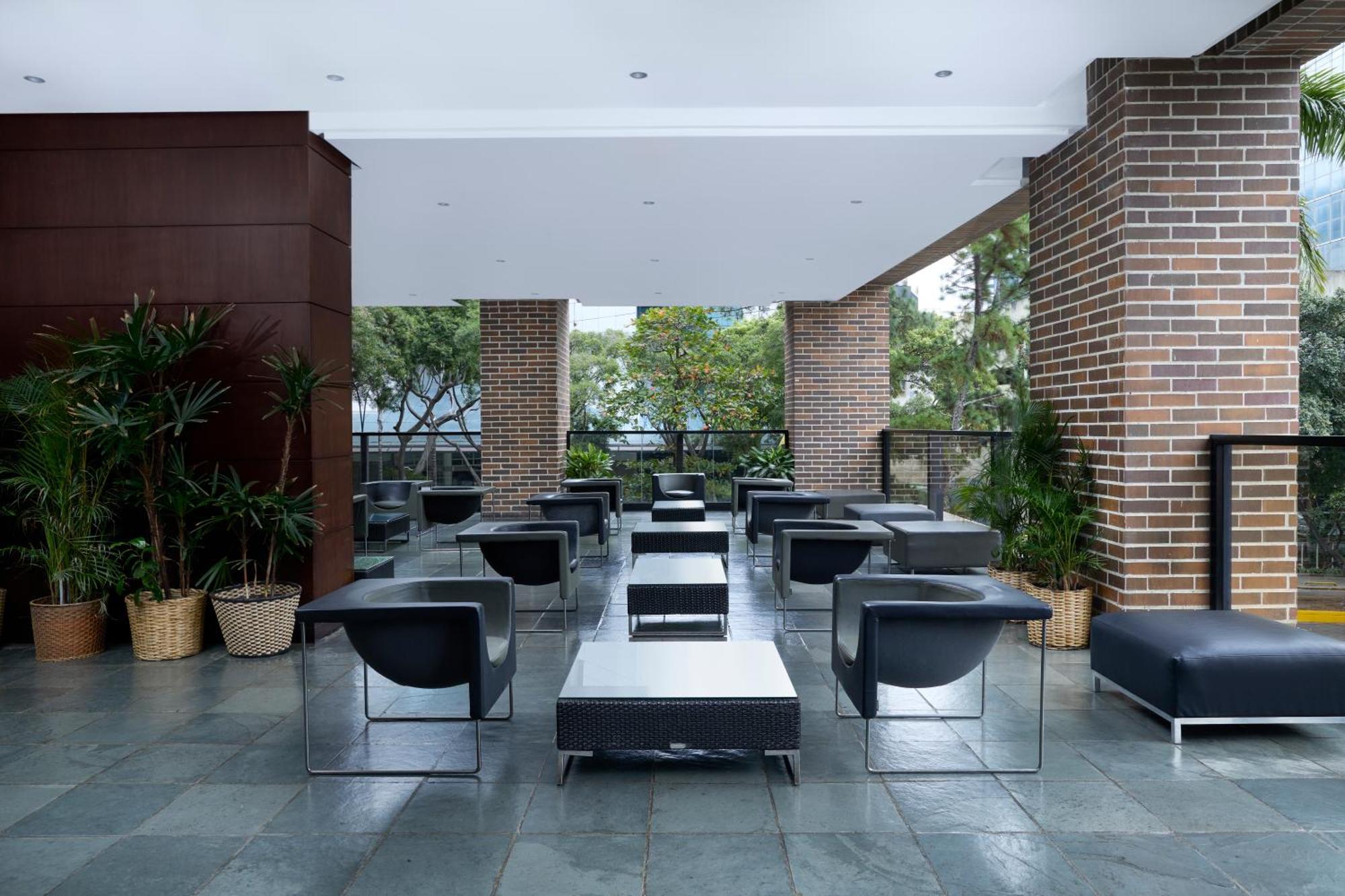 Renaissance La Castellana Hotel