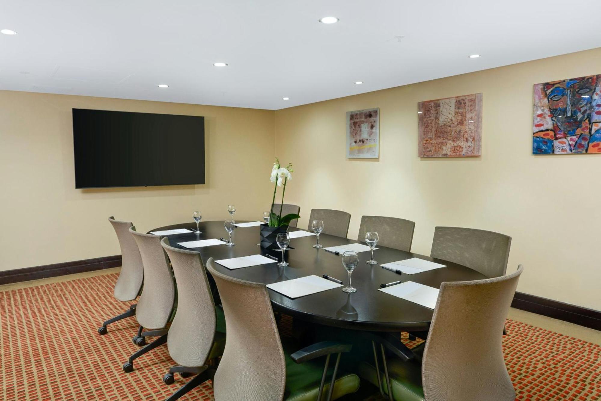 Renaissance La Castellana Hotel 5*