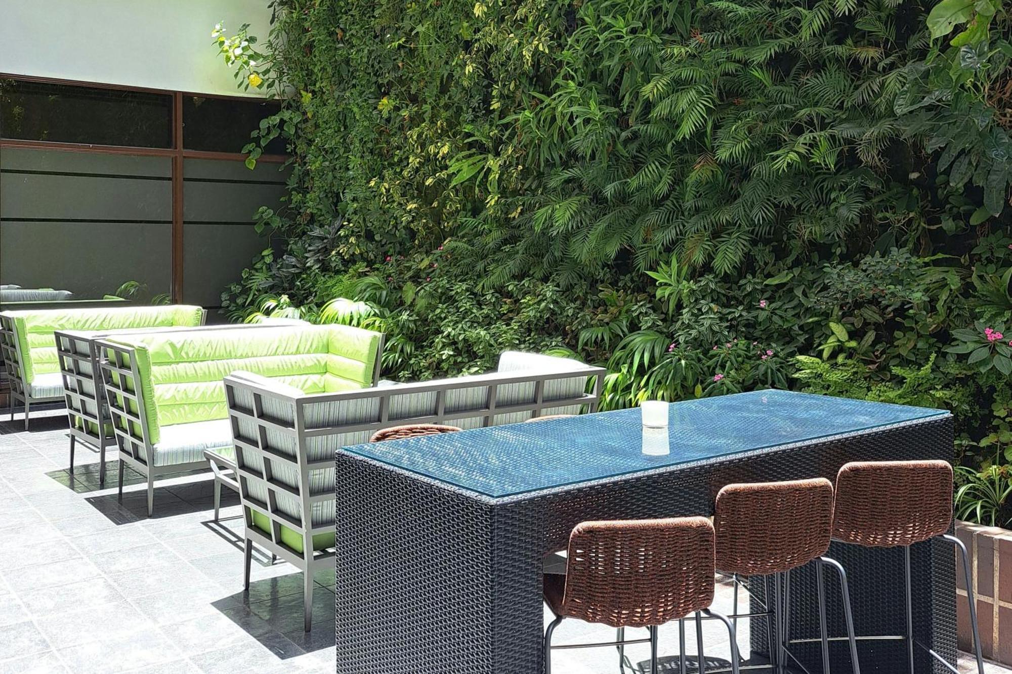 Hotel Renaissance La Castellana 5*