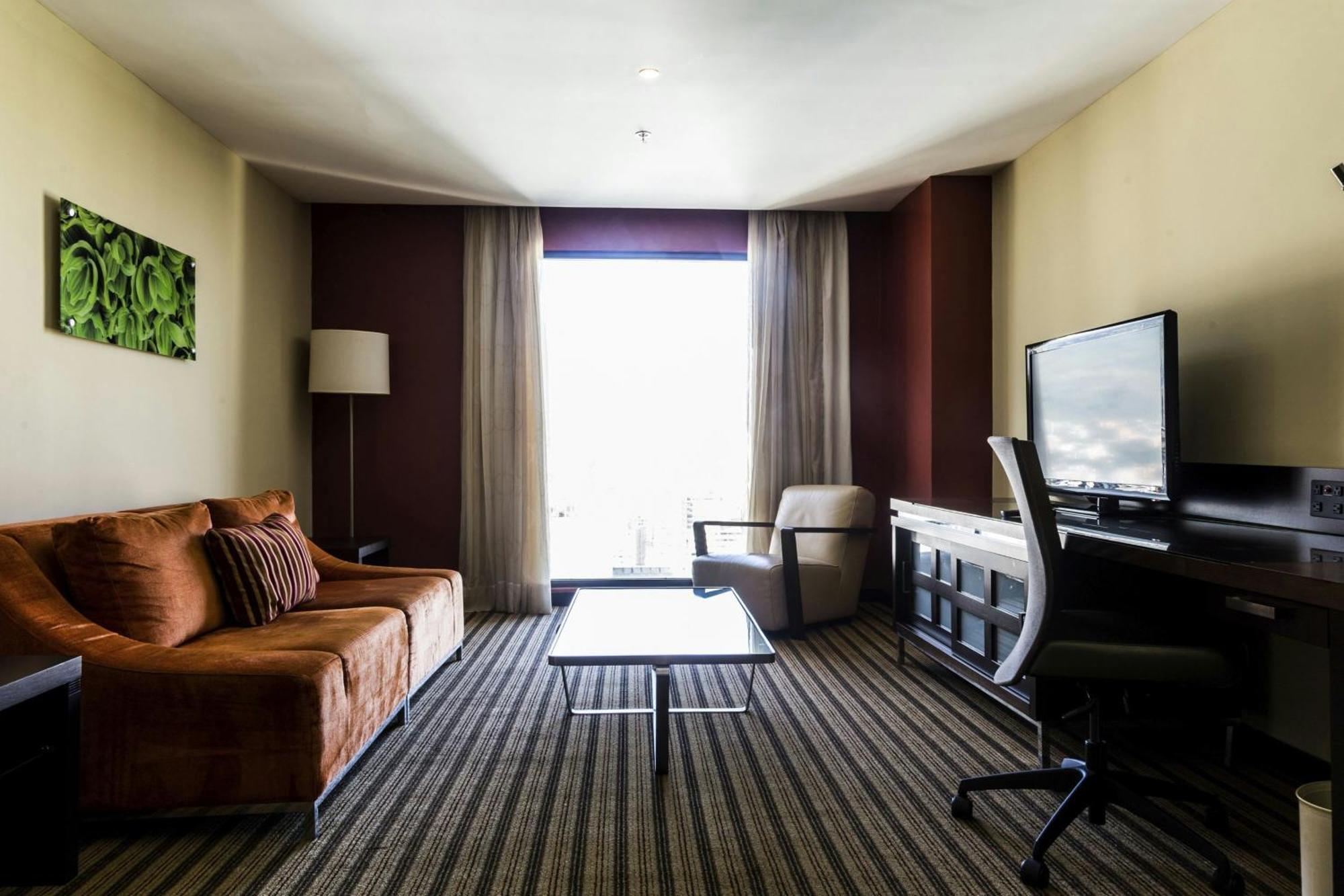 Hotel Renaissance La Castellana 5*