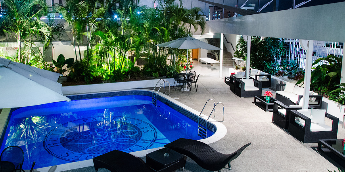 Paseo De Mercedes 4*