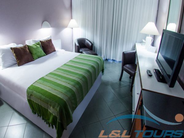 Hotel Paseo De Mercedes Caracas