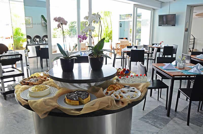 Hotel Paseo De Mercedes 4*