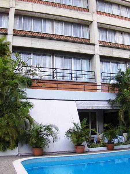 Paseo De Mercedes Hotel 4*