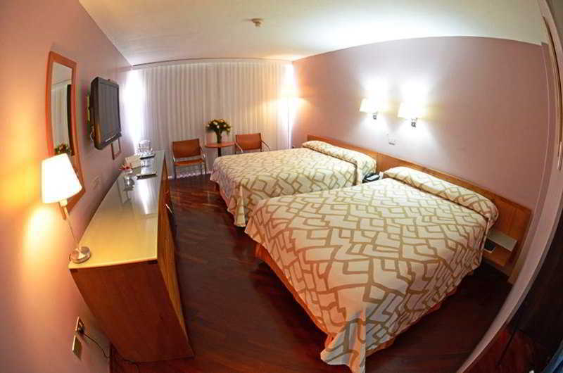 Paseo De Mercedes 4* Caracas