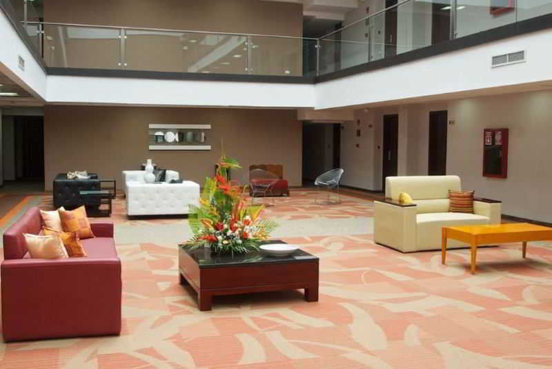 Altamira Village Hotel
