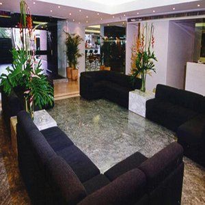 Hotel Paseo De Mercedes 4*