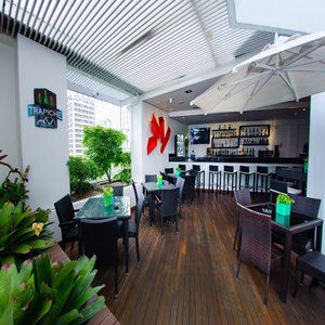 Paseo De Mercedes Hotel 4*