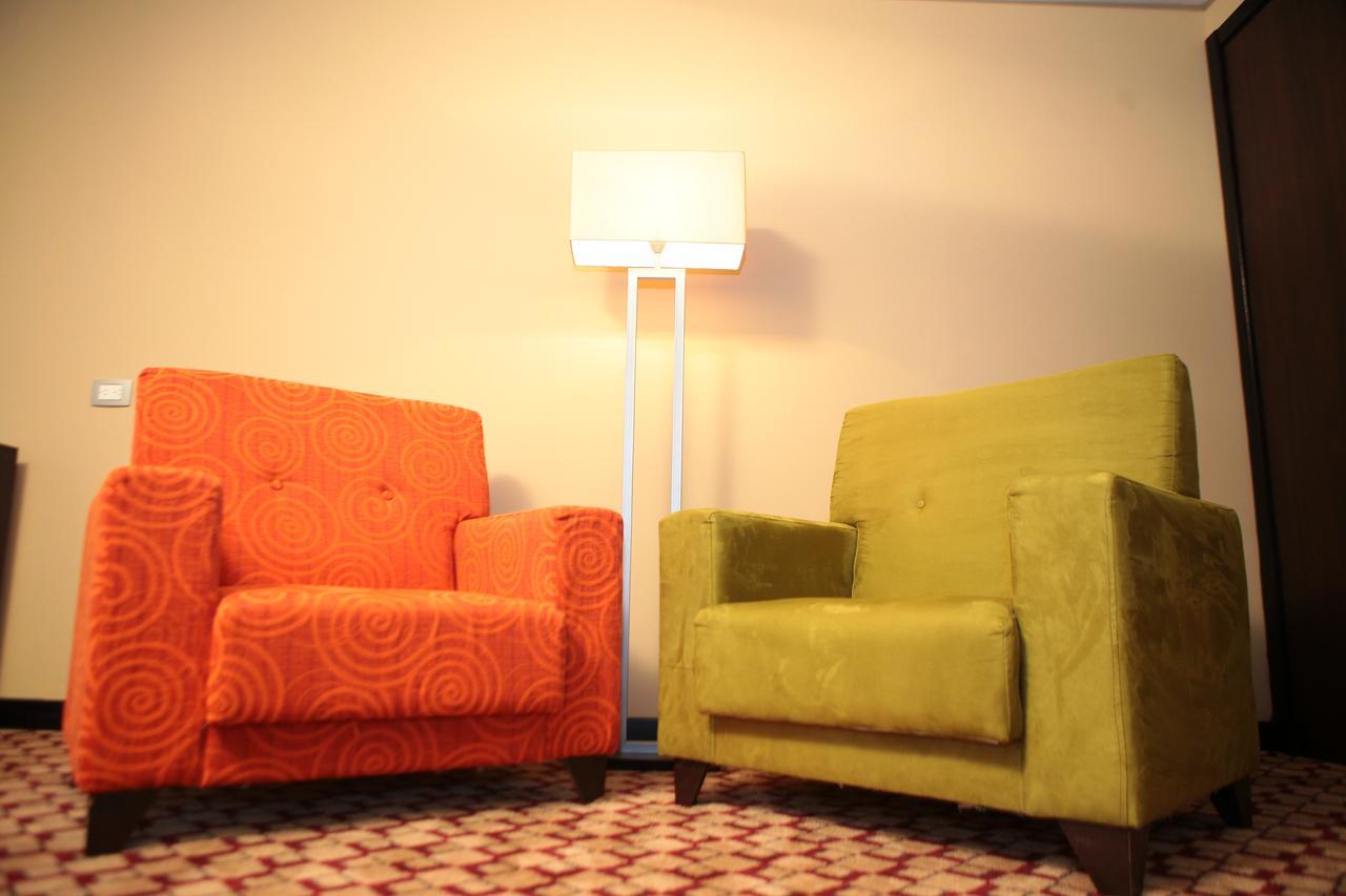 Waldorf Hotel 5*