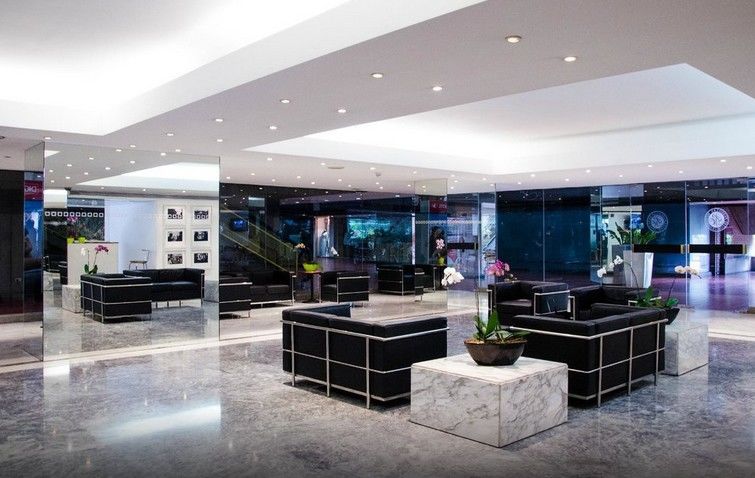 Hotel Paseo De Mercedes 4*