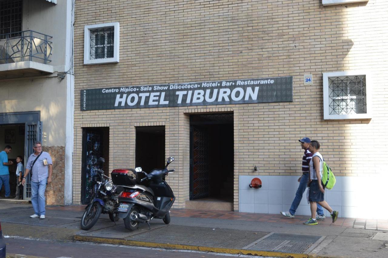 Tiburon Hotel