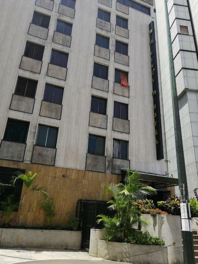 King Hotel 3*