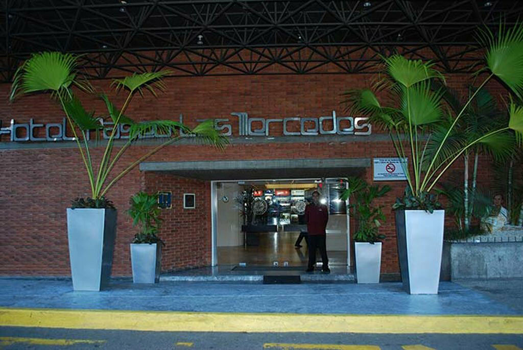 Hotel Paseo De Mercedes 4*