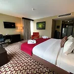Waldorf Hotel
