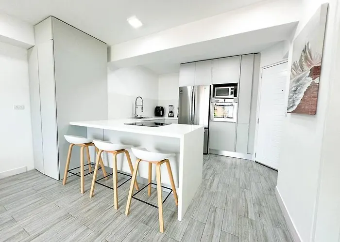Urban Paradise Apt At El Rosal