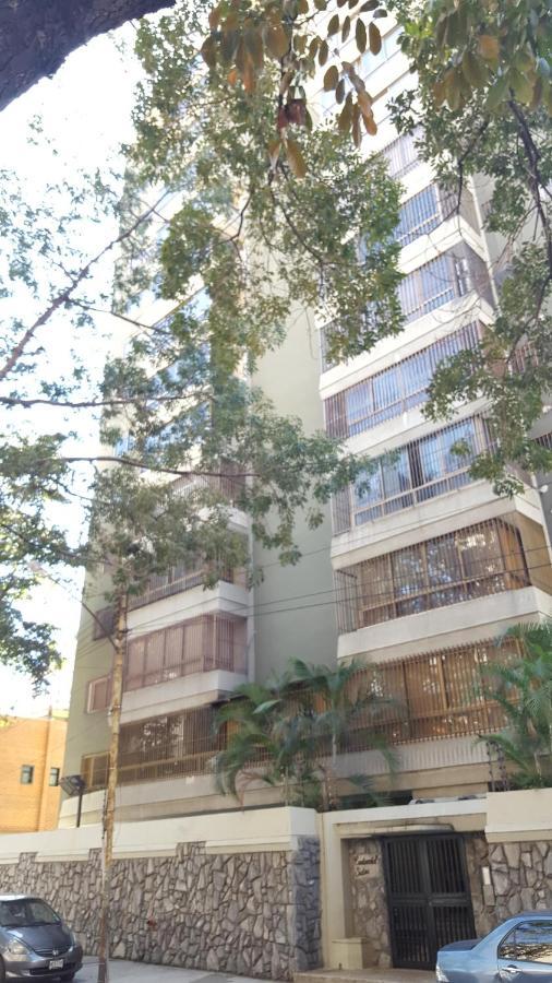 Apartosuites Cerca Del Boulevar De Sabana Grande Y La Av. Solano * Caracas