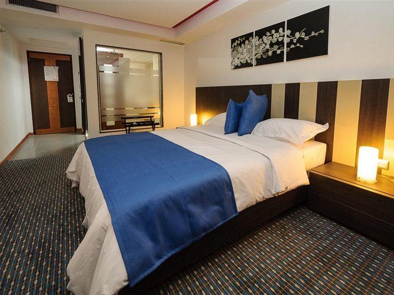 Alex Hotel