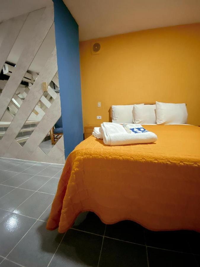 Hotel Renovación *