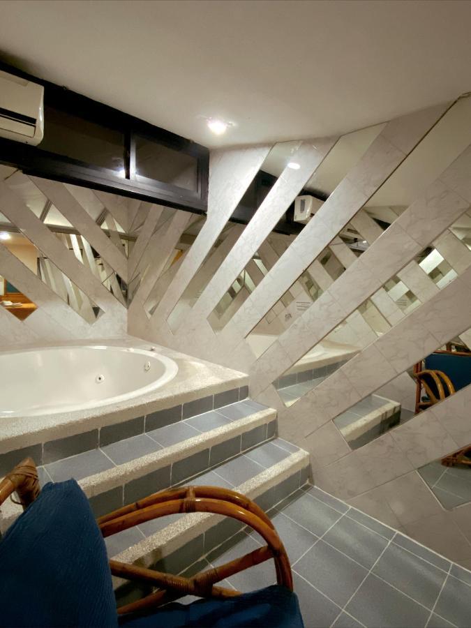 Hotel Renovación *