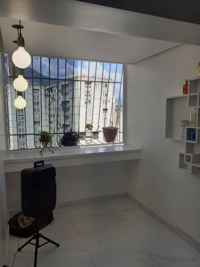 Confortable Apartamento Ejecutivo En La California * Caracas