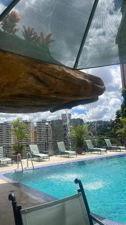 Rio De Oro * Caracas