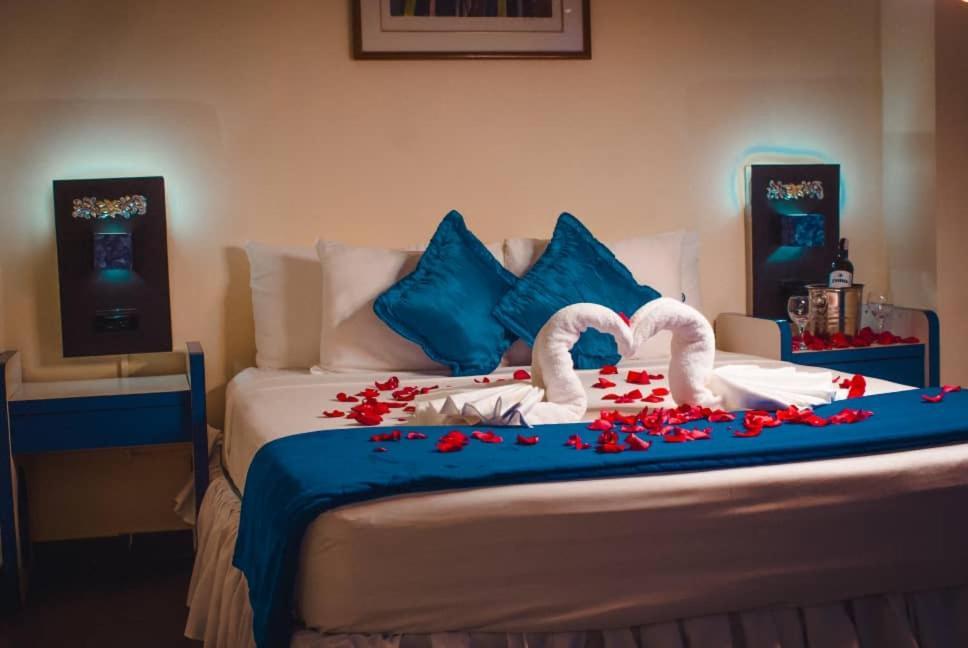 Crillon Hotel 3*