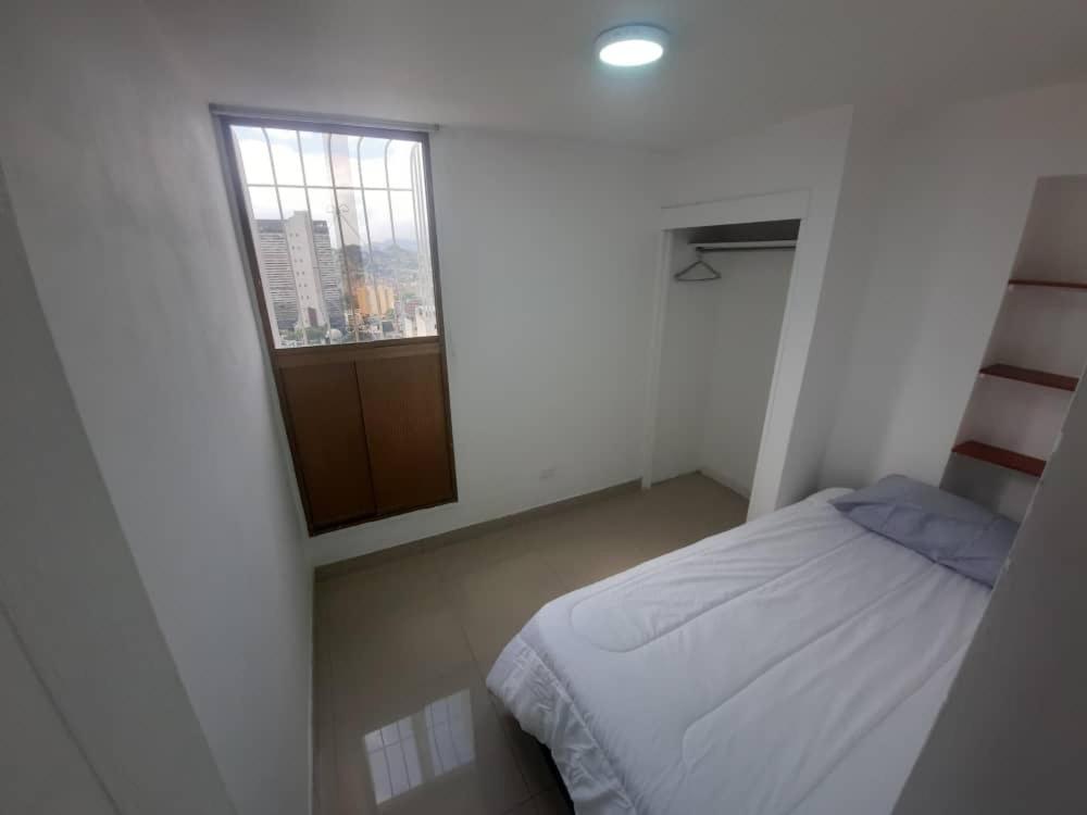 Apartamento Ubicado En Bellas Artes Apartamento *