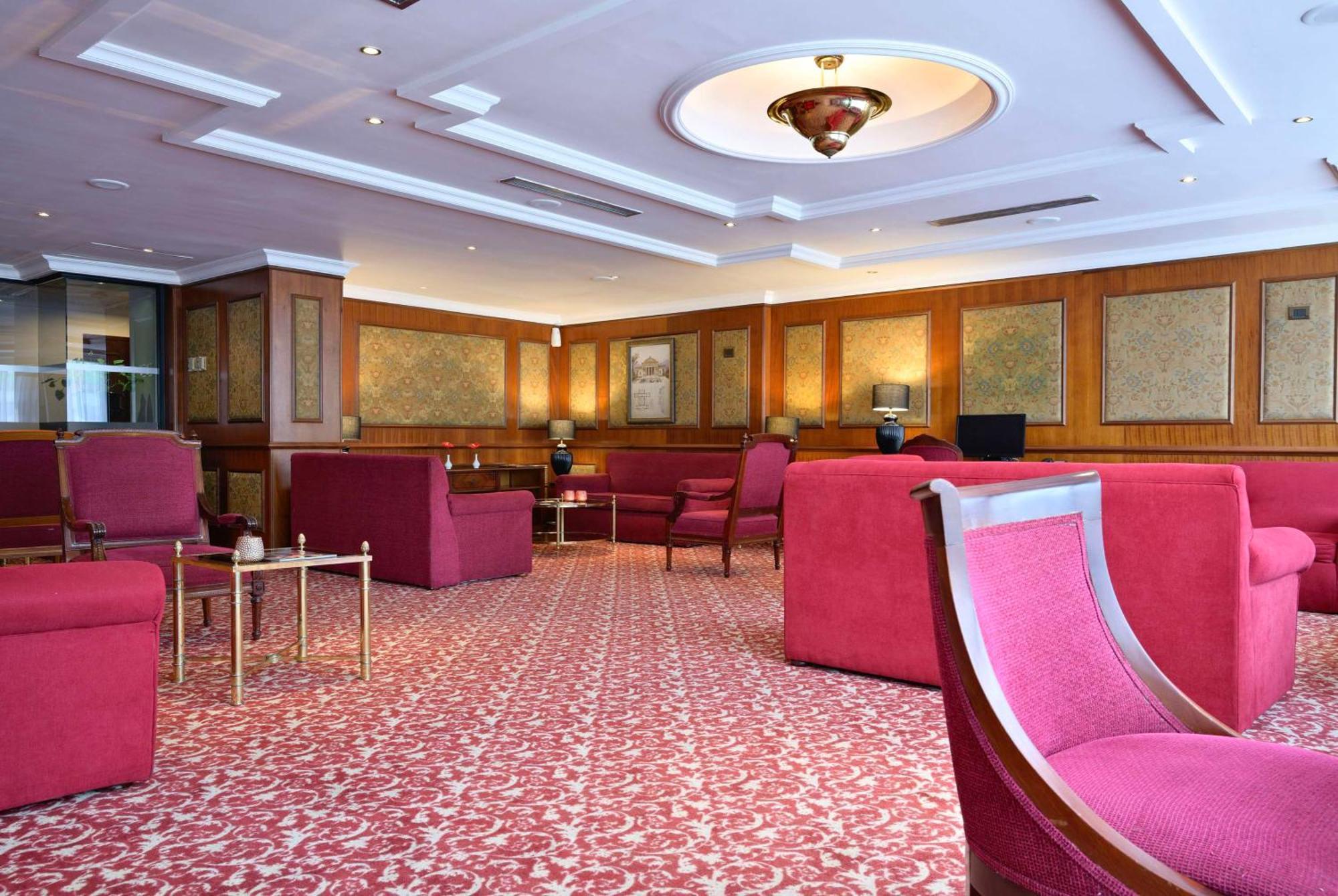 Meliá Hotel 5*