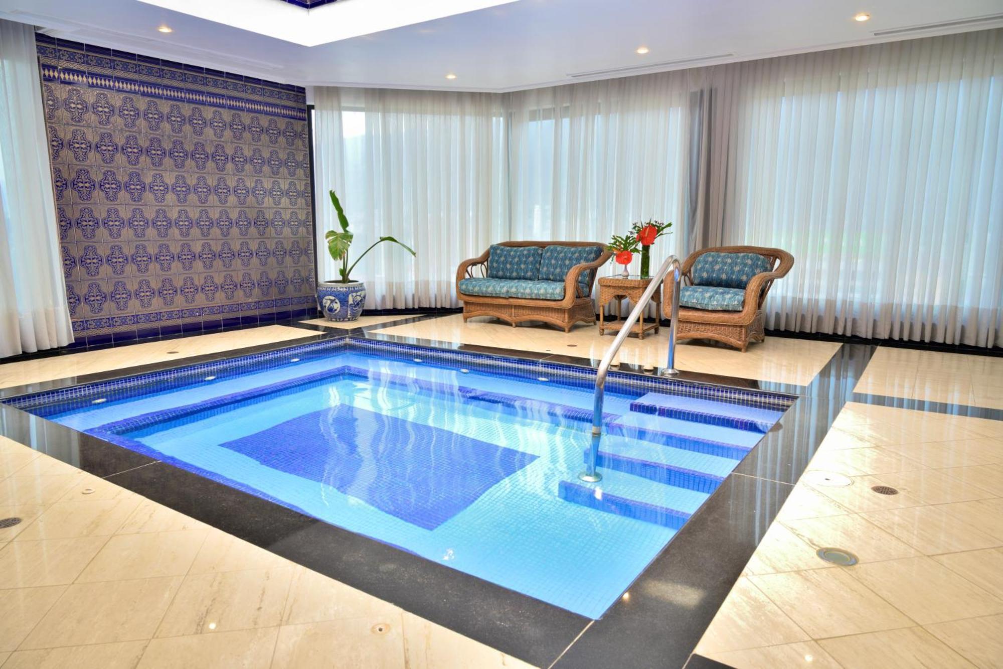 Meliá Hotel 5*
