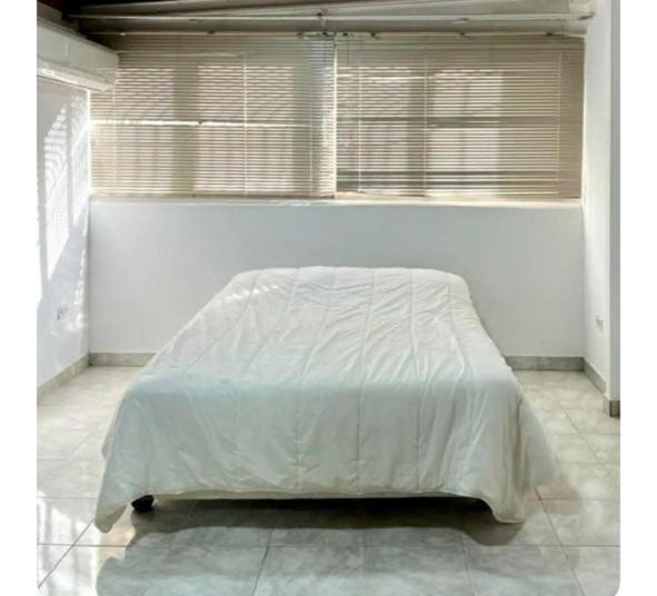 Amplio Apto Al De Apartamento *