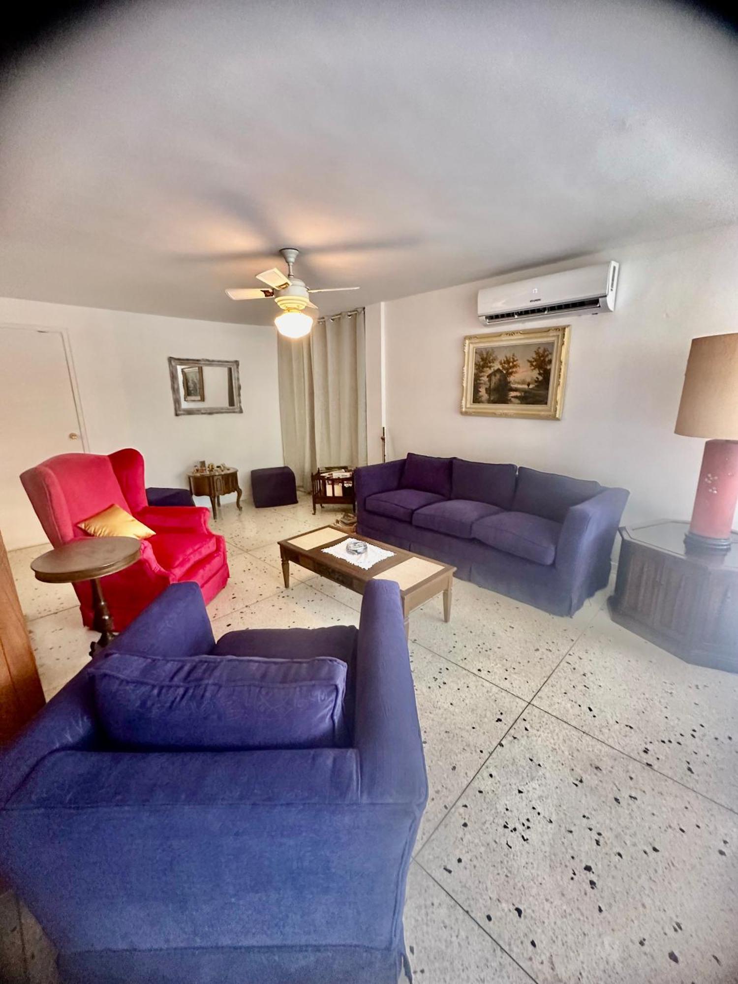 Unico En 3 Habitaciones, 3 Banos, Terrazas, Hamaca, Estacionamiento, Smartv, Wifi Y Decoracion Brutal Estilo Art Deco - Moderno Caracas