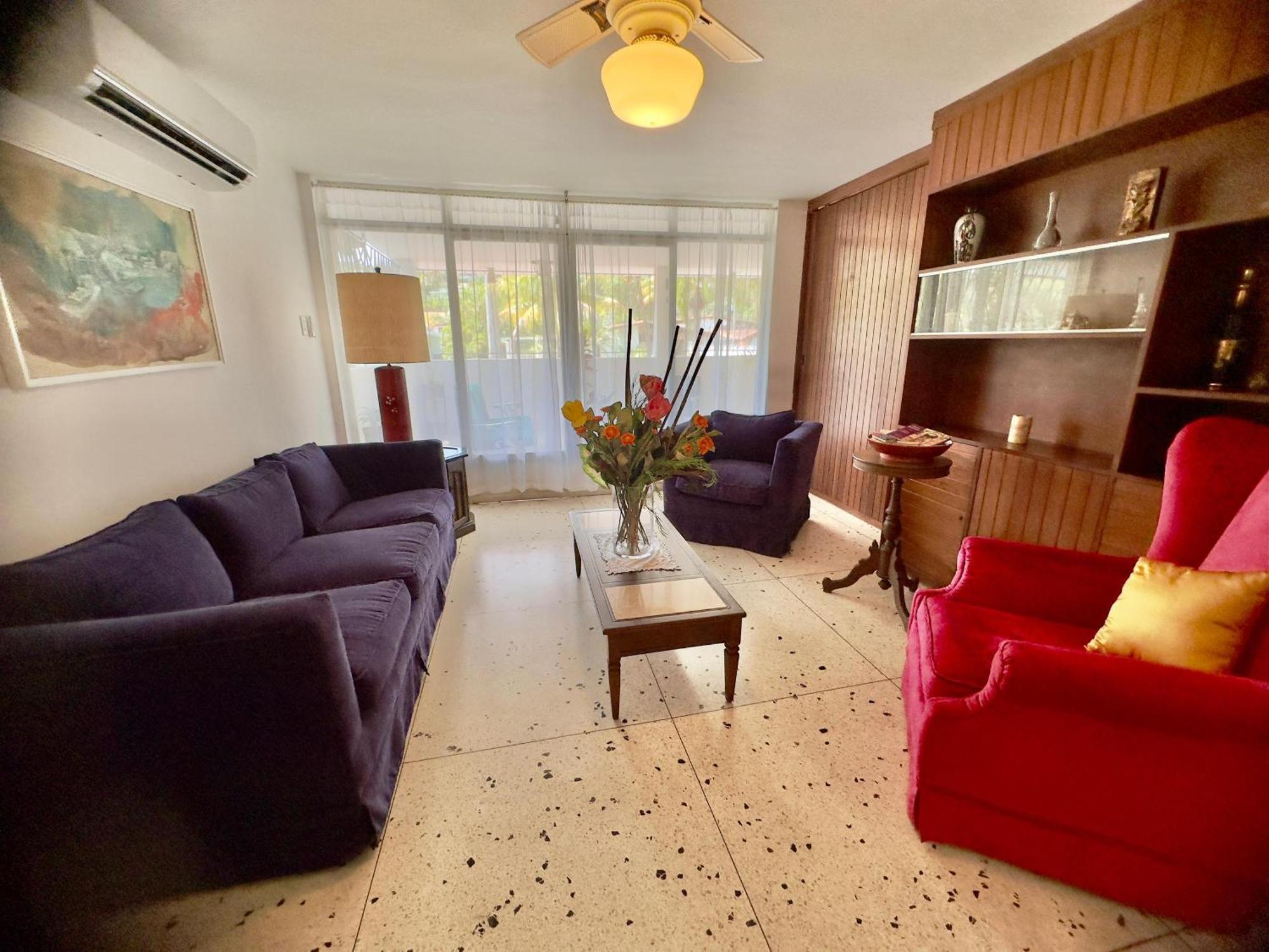 Apartamento Unico En 3 Habitaciones, 3 Banos, Terrazas, Hamaca, Estacionamiento, Smartv, Wifi Y Decoracion Brutal Estilo Art Deco - Moderno Caracas