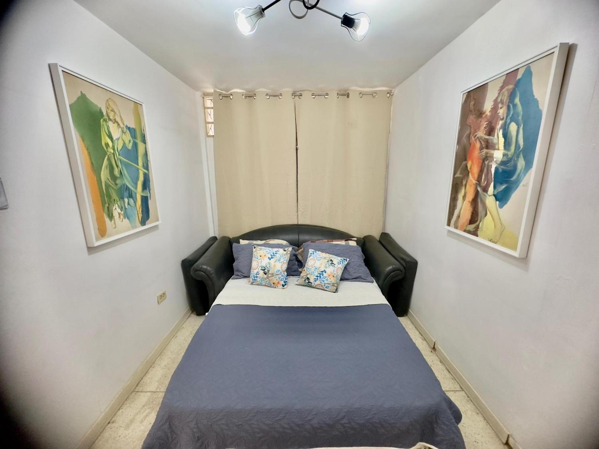 Apartamento Unico En 3 Habitaciones, 3 Banos, Terrazas, Hamaca, Estacionamiento, Smartv, Wifi Y Decoracion Brutal Estilo Art Deco - Moderno Caracas