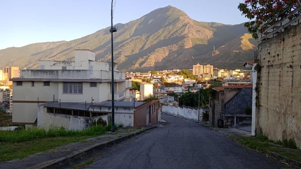 Anexos En El Marques * Caracas