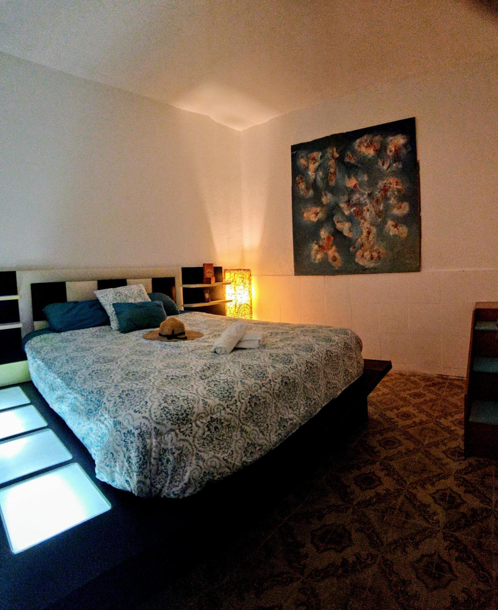 Habitación en casa particular Eljunkifrances *