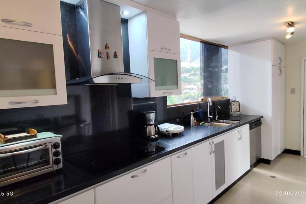 Apartamento En Zona Privilegiada *