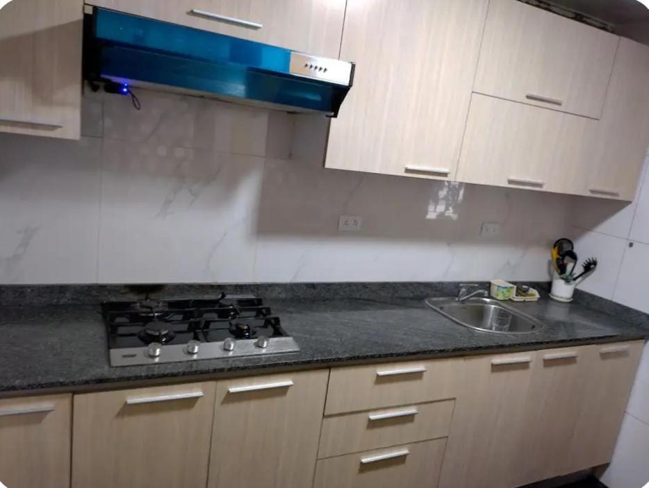 Apartamento Caracas, Al Lado Del Recreo, Sabana Grande Caracas