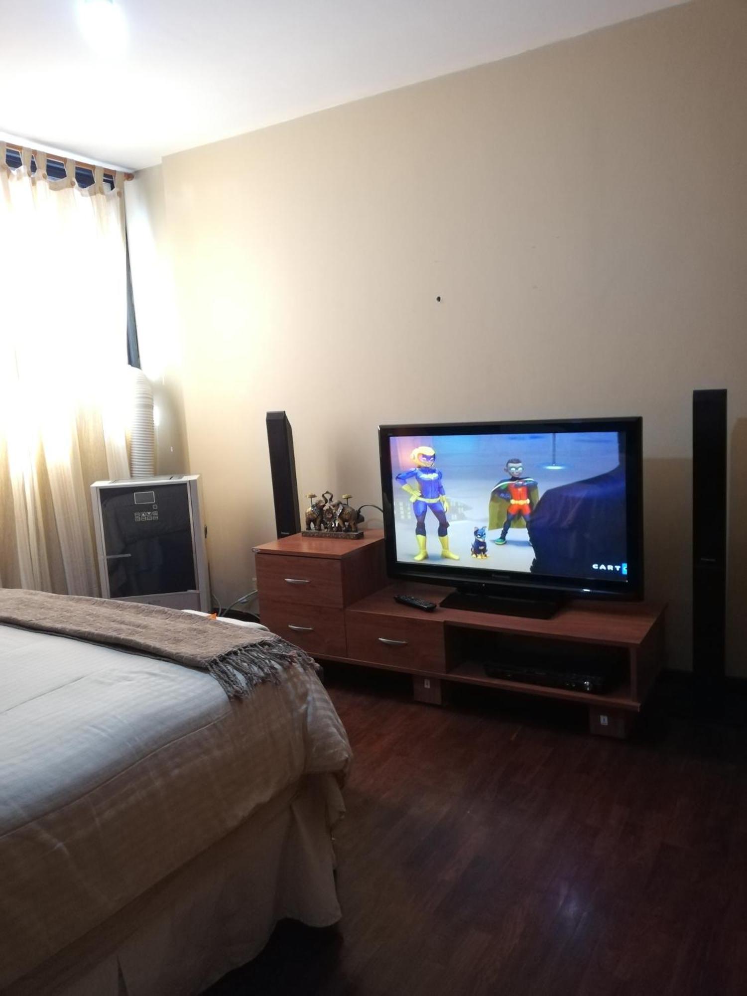 En Palos Grandes 4ta Av * Caracas