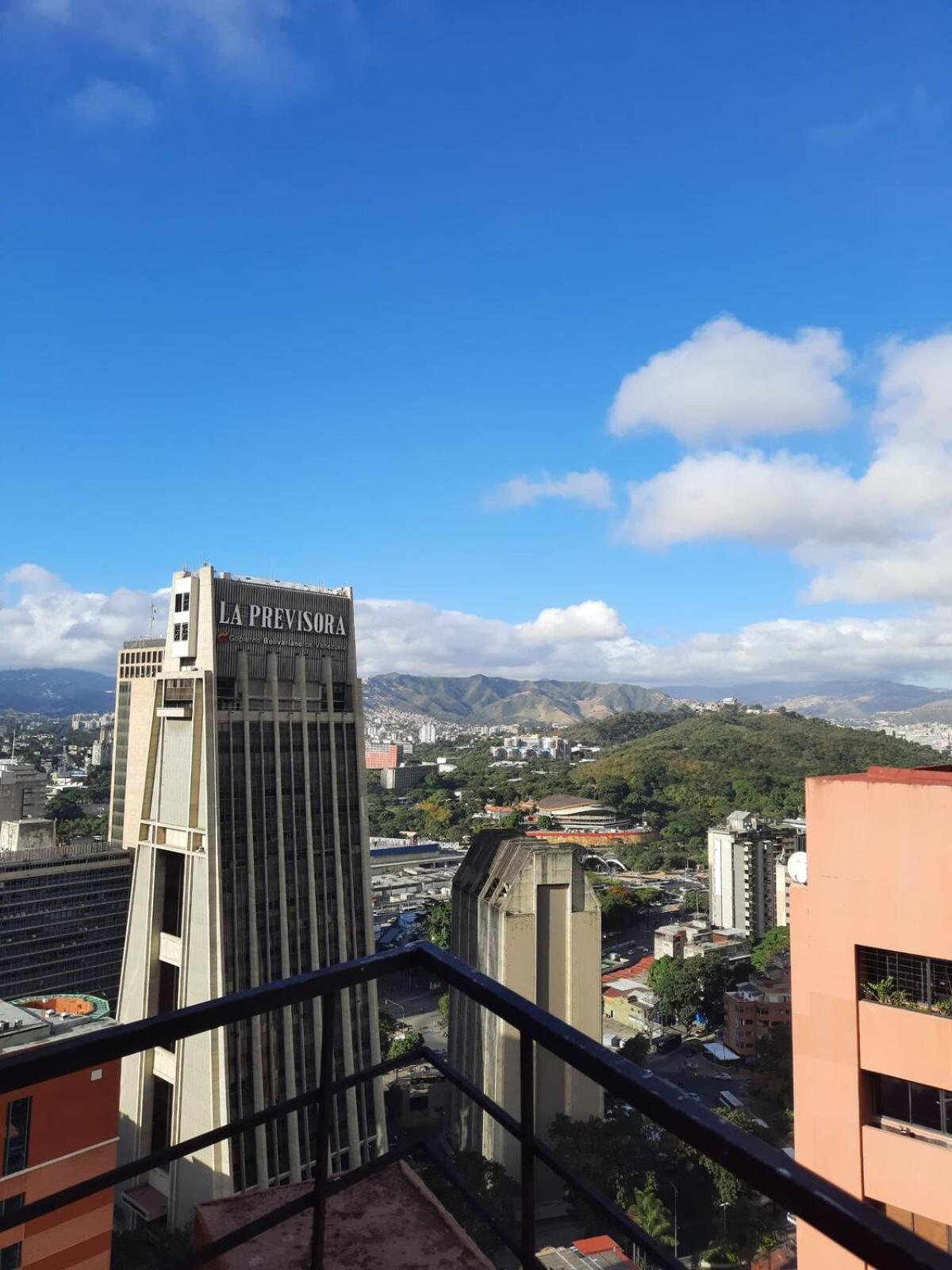 Stylish Apto En Edf Portico Del Apartamento Caracas