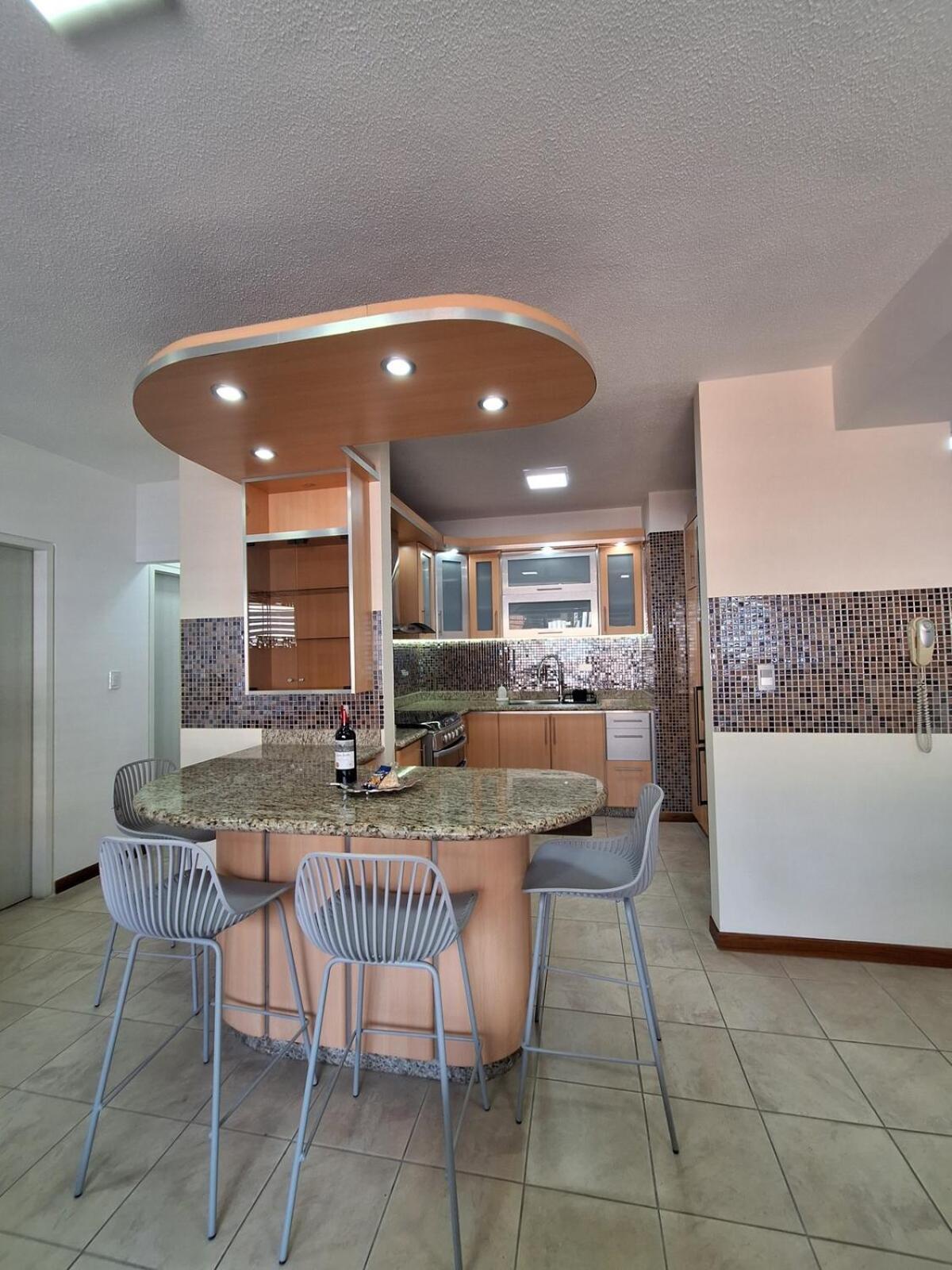 Apartamento Lujo,ubicacion,espacioso & Hermoso Apto En Los2caminos-boleita *
