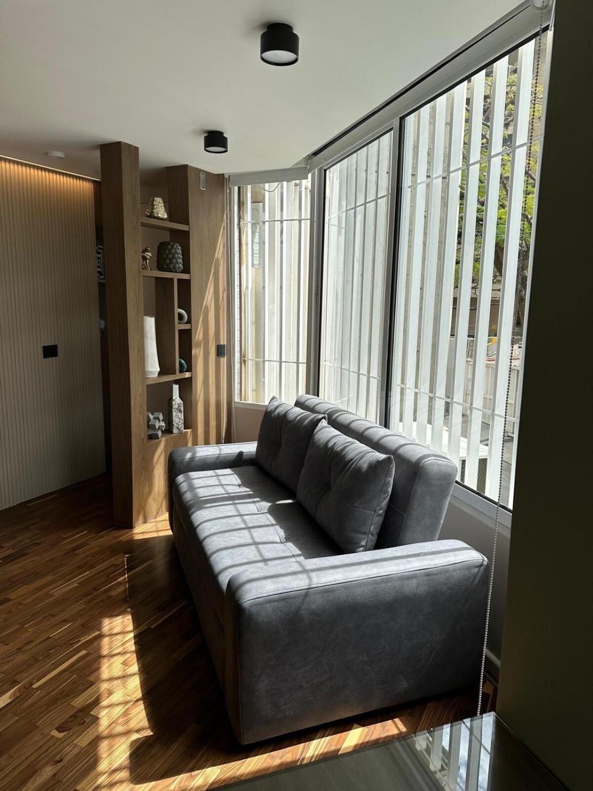 Hermoso Recien Remodelado 50 Mts