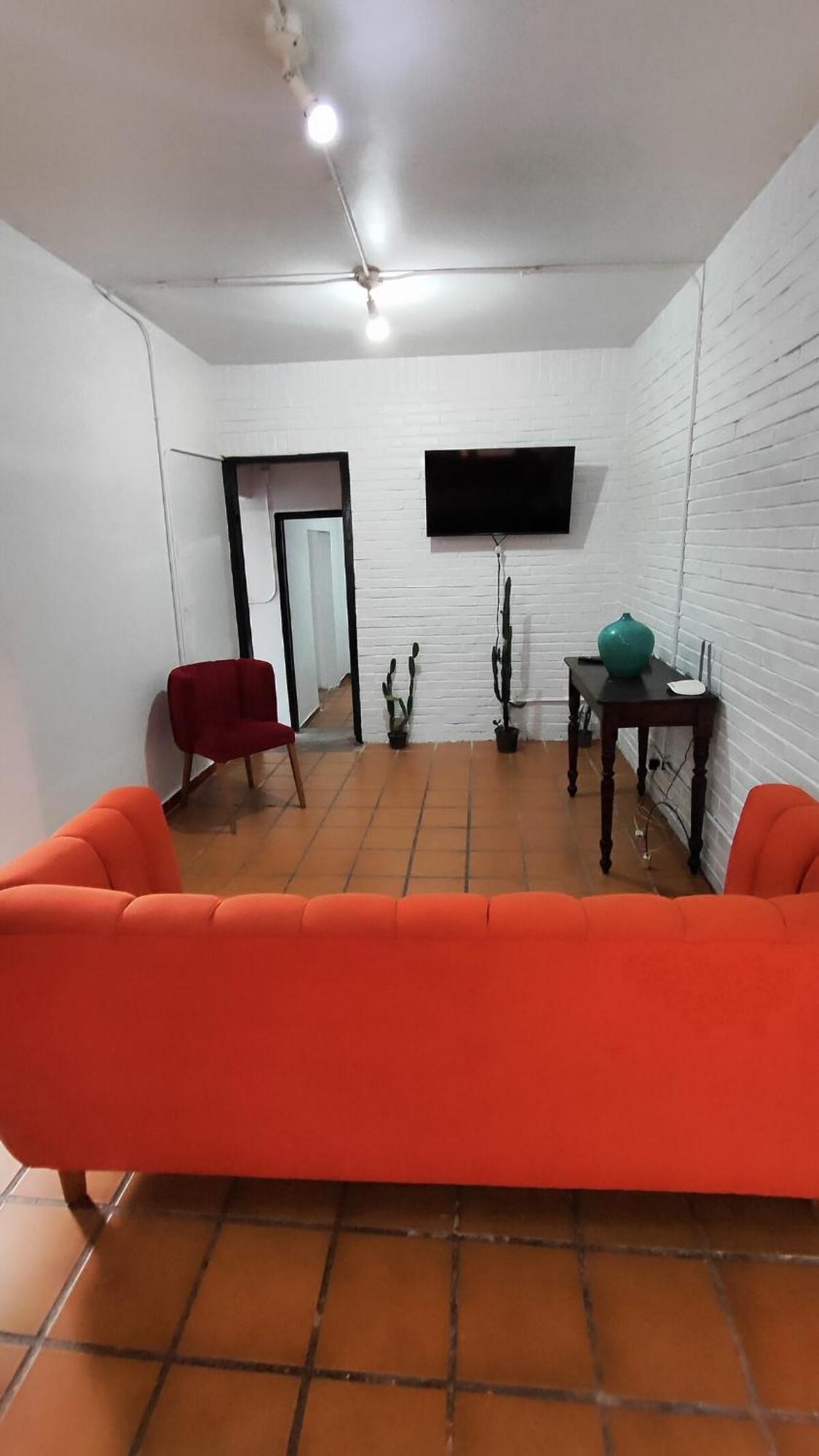Caracas, Mini Casa *
